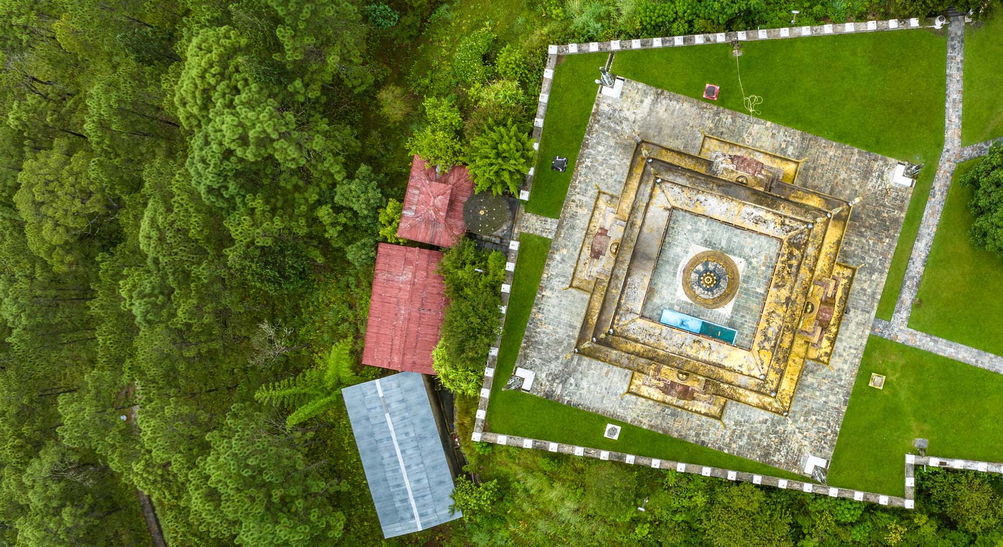Travel Guide